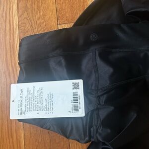 lululemon athletica women’s black high rise shiny leggings